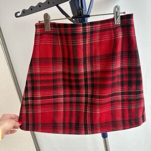 90s Vintage Wool Blend Red Plaid Mini Skirt - Women's Classic Tartan